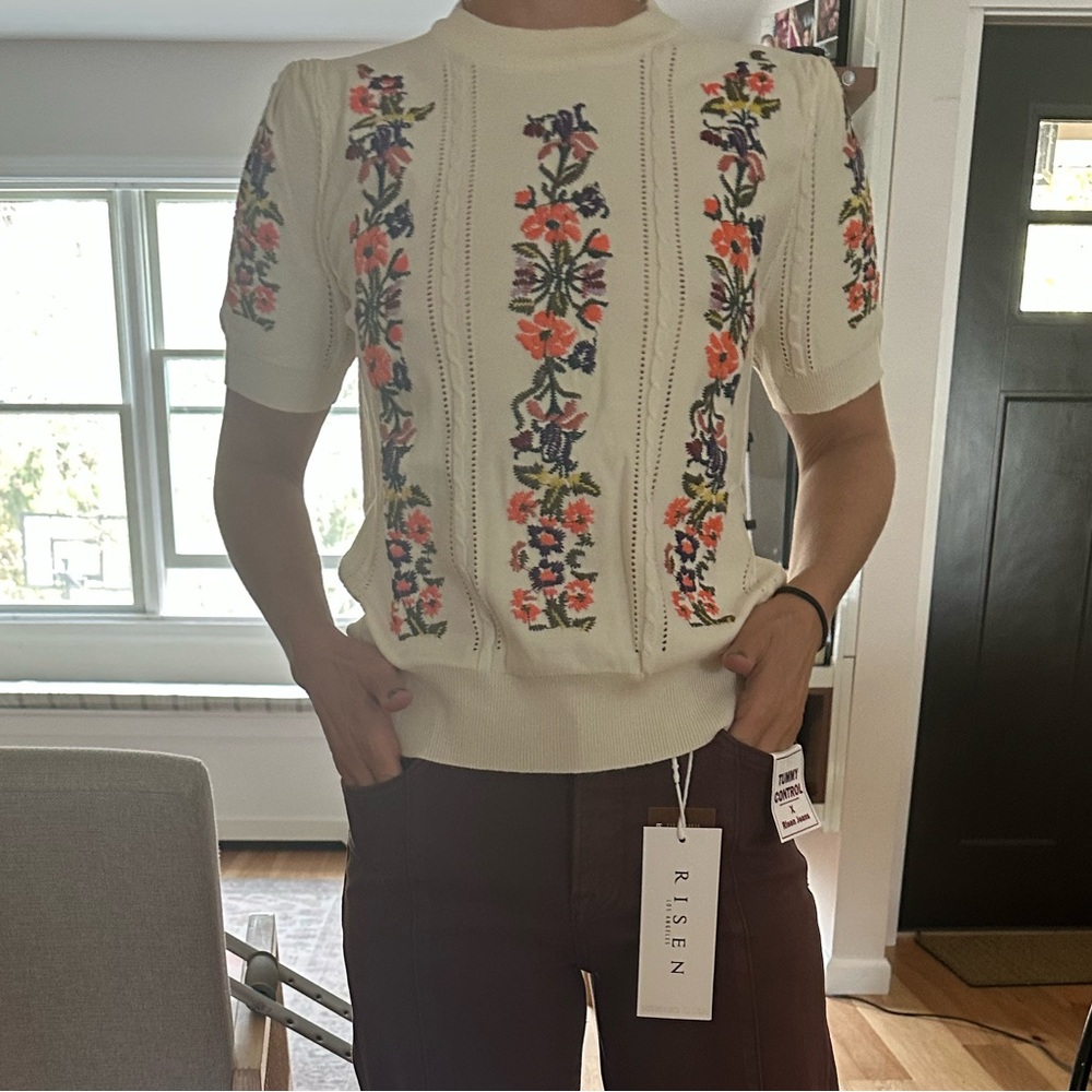 Women's Floral Embroidered Sweater - Cream